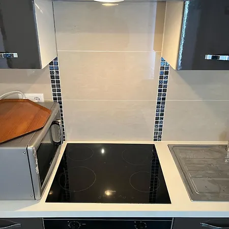 Private 1-bedroom In Centre デュドランジュ